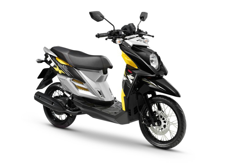 20120329_TTX_Thai_Model_YELLOW_3_s