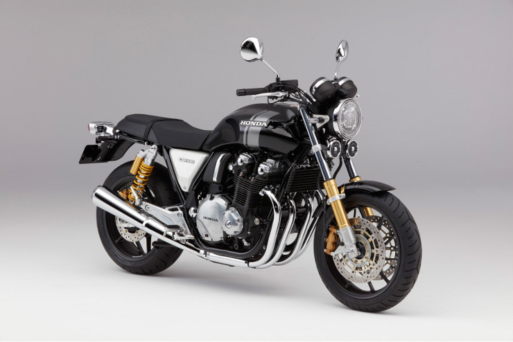 2170120_CB1100_RS_black_036H